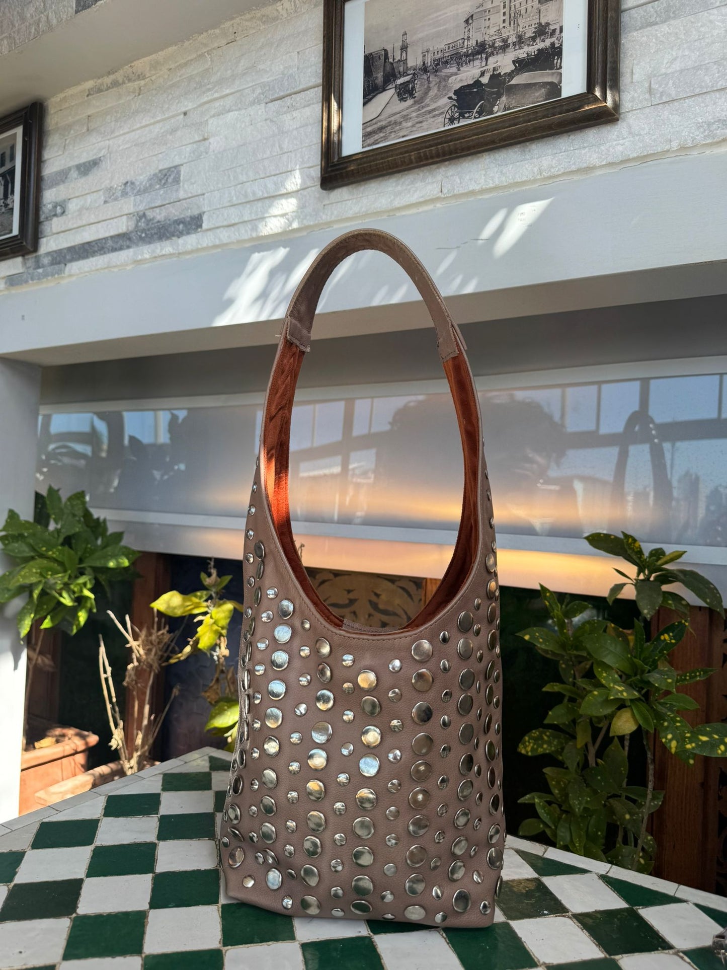 IONA Cuir - Le sac audacieux
